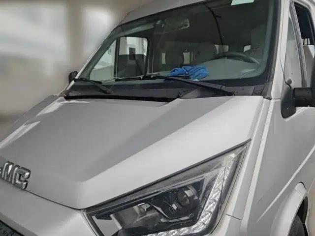 JMC Transit 2019 2.8T Commercial Version Short Wheelbase Mid-Roof 6-Seater China VI JX493