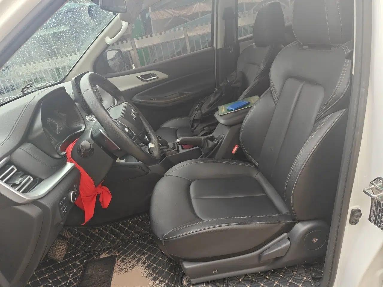 JMC Yuhu 7 2023 2.0T Automatic Diesel 4x4 Comfort Version Standard Wheelbase — миниатюра 15