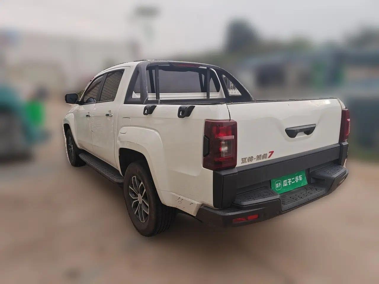JMC Yuhu 7 2023 2.0T Automatic Diesel 4x4 Comfort Version Standard Wheelbase — миниатюра 4