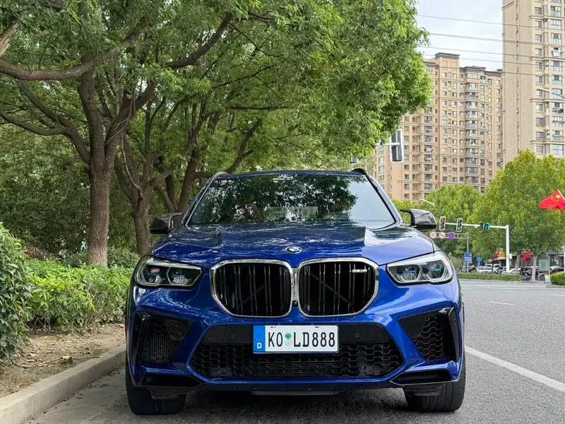 2021 BMW X5 M — миниатюра 2