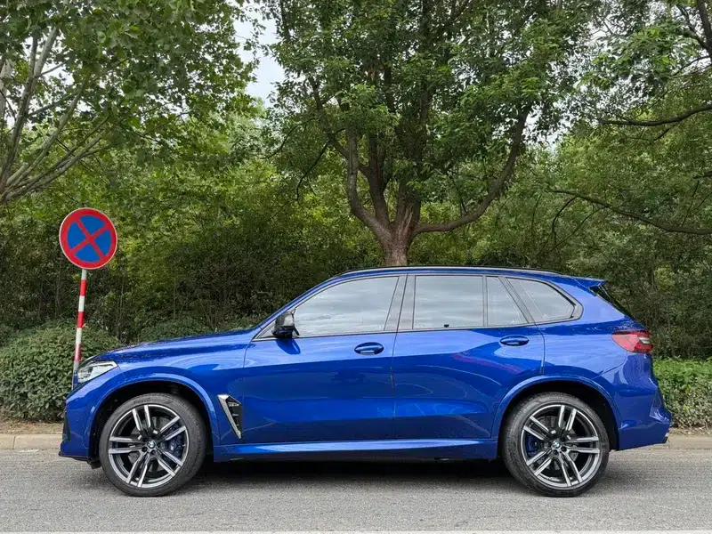 2021 BMW X5 M — миниатюра 3