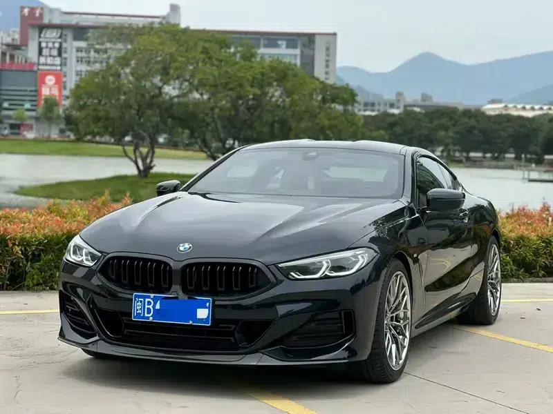 2022 BMW 8 Series 840i Coupe M Sport Package — миниатюра 1