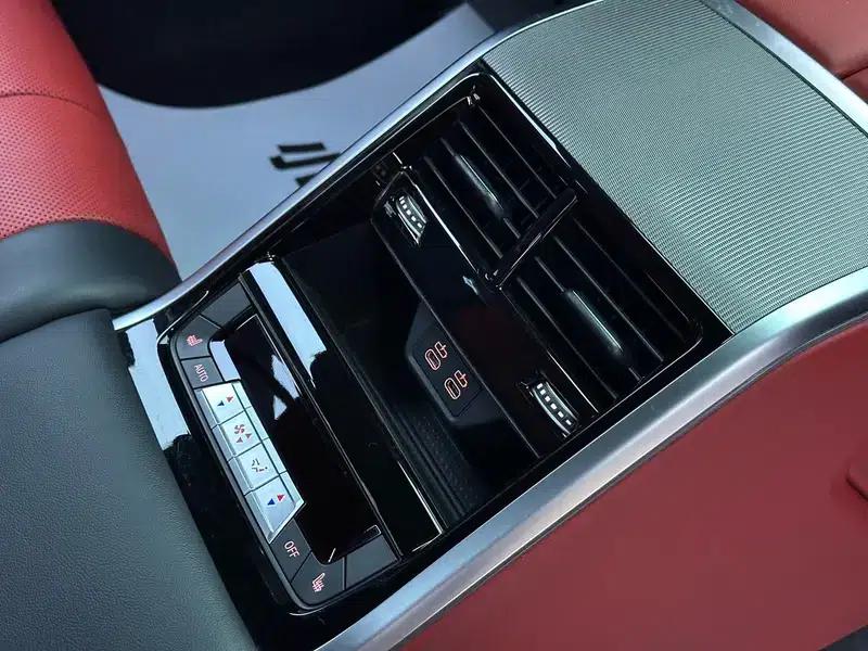 2019 BMW 8 Series 840i Gran Coupe M Sport Package — миниатюра 17
