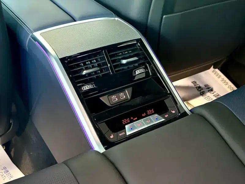 2022 BMW 8 Series 840i xDrive Gran Coupe M Sport Package — миниатюра 14