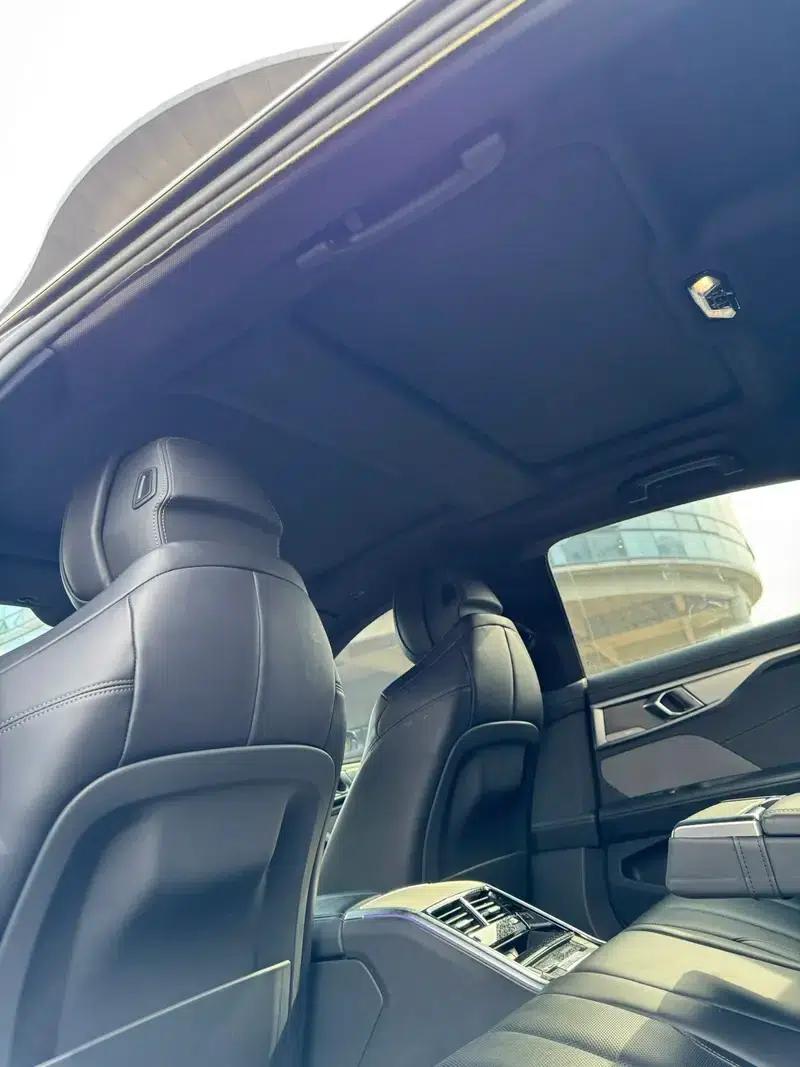 2019 BMW 8 Series 840i xDrive Gran Coupe M Sport Package — миниатюра 10