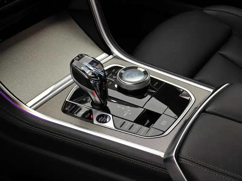 2019 BMW 8 Series 840i Coupe M Sport Package — миниатюра 12