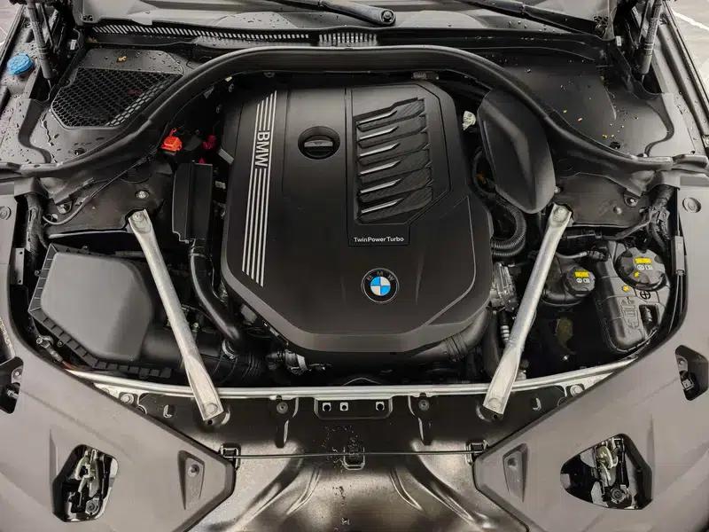 2019 BMW 8 Series 840i Coupe M Sport Package — миниатюра 5