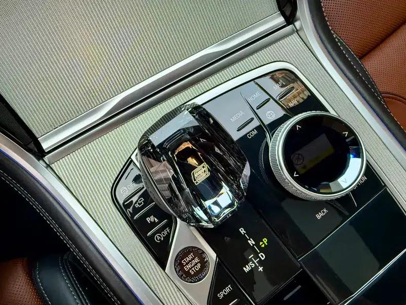 2019 BMW 8 Series 840i Gran Coupe M Sport Package — миниатюра 26