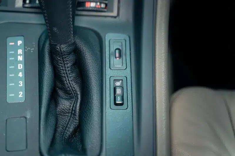 1996 BMW 8 Series 5.0L Automatic Rear-Wheel Drive 4-Seater (Parallel Import) — миниатюра 18