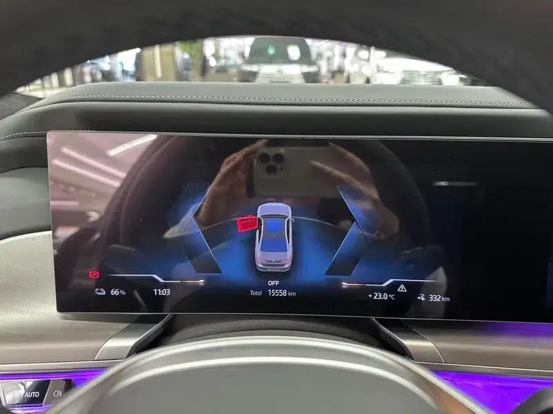 BMW i7 2023 xDrive60L Luxury Package — миниатюра 15