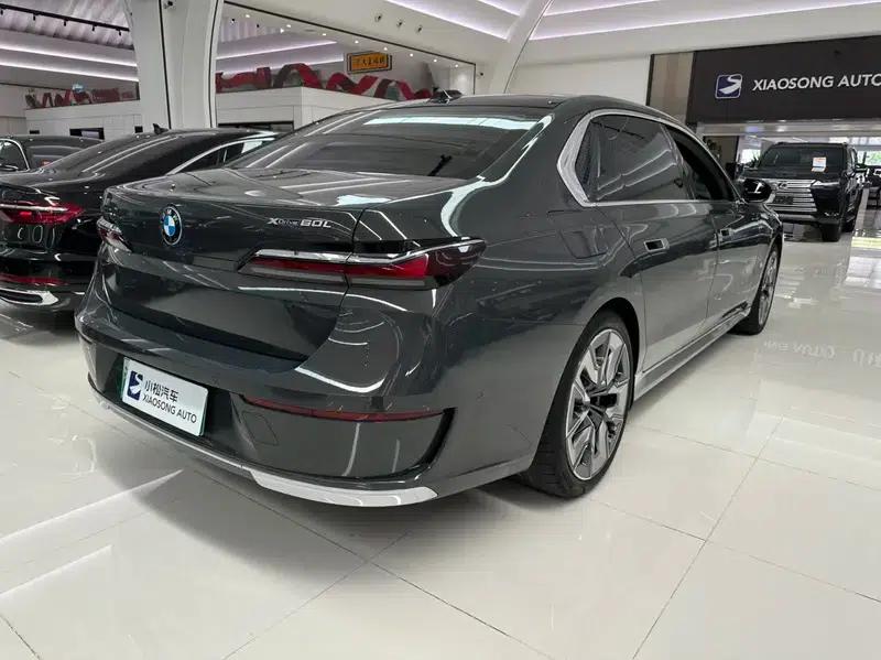 BMW i7 2023 xDrive60L Luxury Package — миниатюра 6