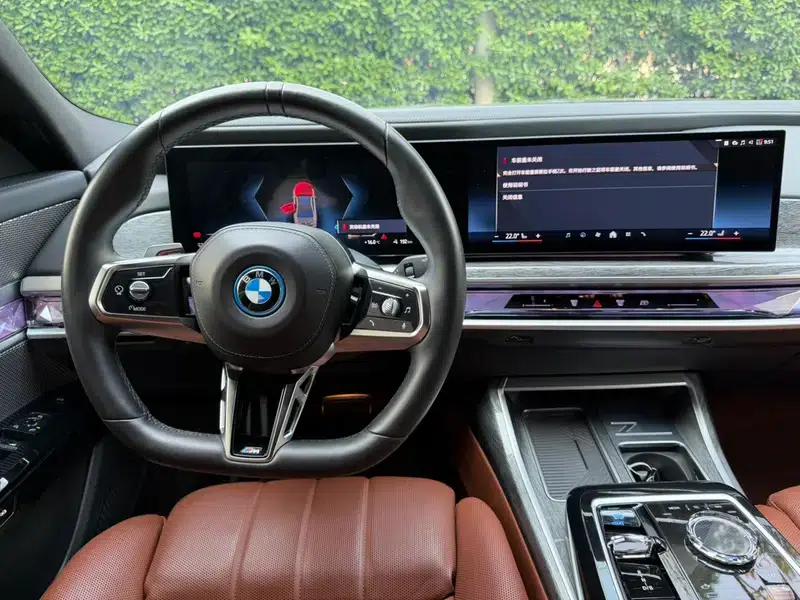 BMW i7 2023 eDrive50L Premium M Sport Package — миниатюра 16