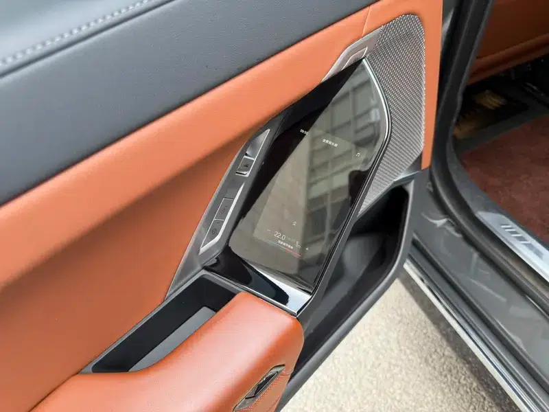 BMW i7 2023 eDrive50L Premium M Sport Package — миниатюра 21
