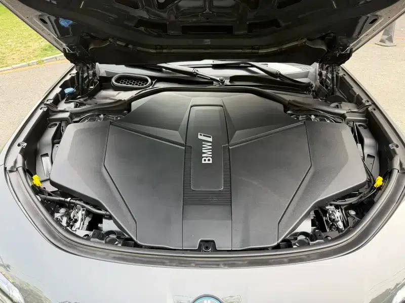 BMW i7 2023 eDrive50L Premium M Sport Package — миниатюра 6