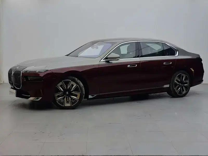 BMW i7 2023 xDrive60L Luxury Package — миниатюра 1
