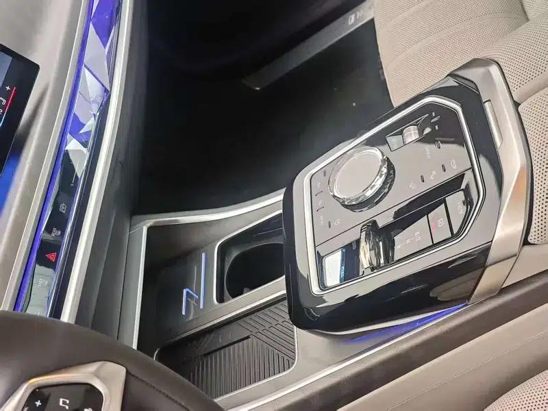 BMW i7 2023 xDrive60L Luxury Package — миниатюра 14