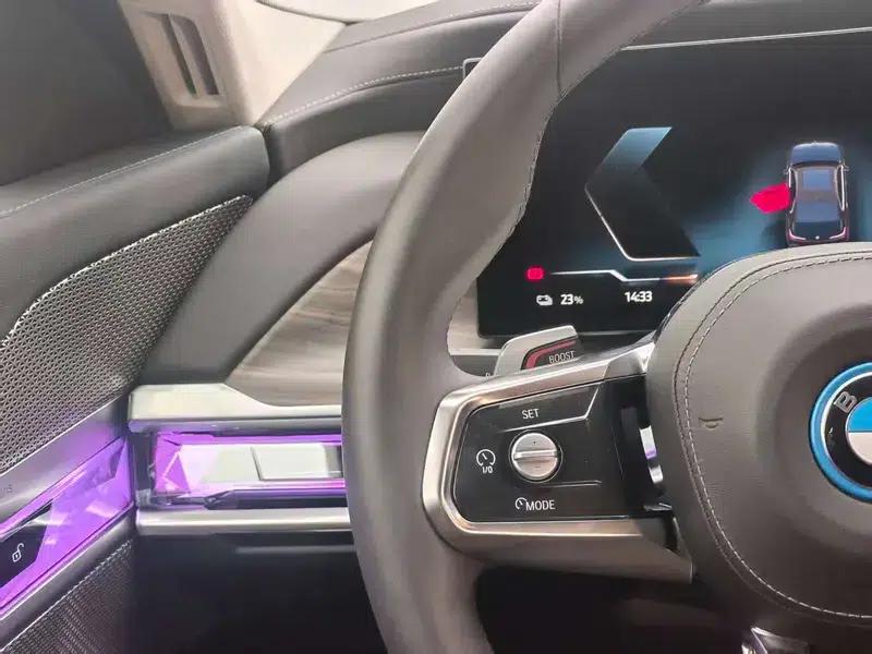 BMW i7 2023 eDrive50L Leading M Sport Package — миниатюра 16