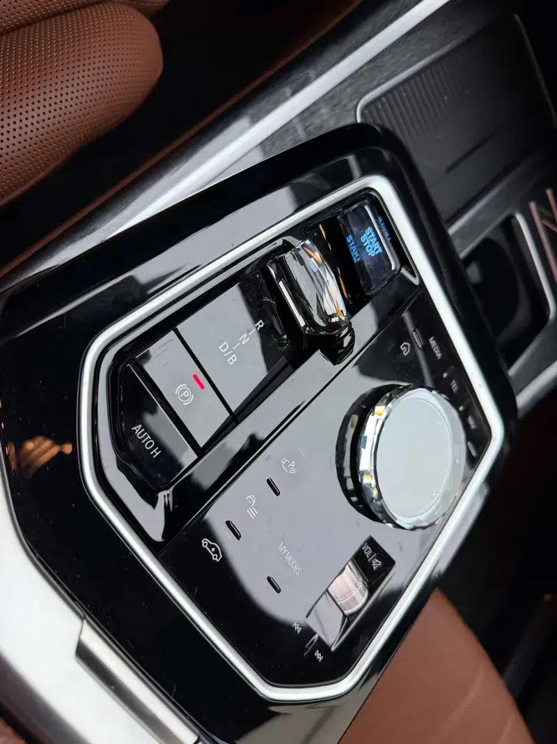 BMW i7 2023 eDrive50L Premium M Sport Package — миниатюра 7