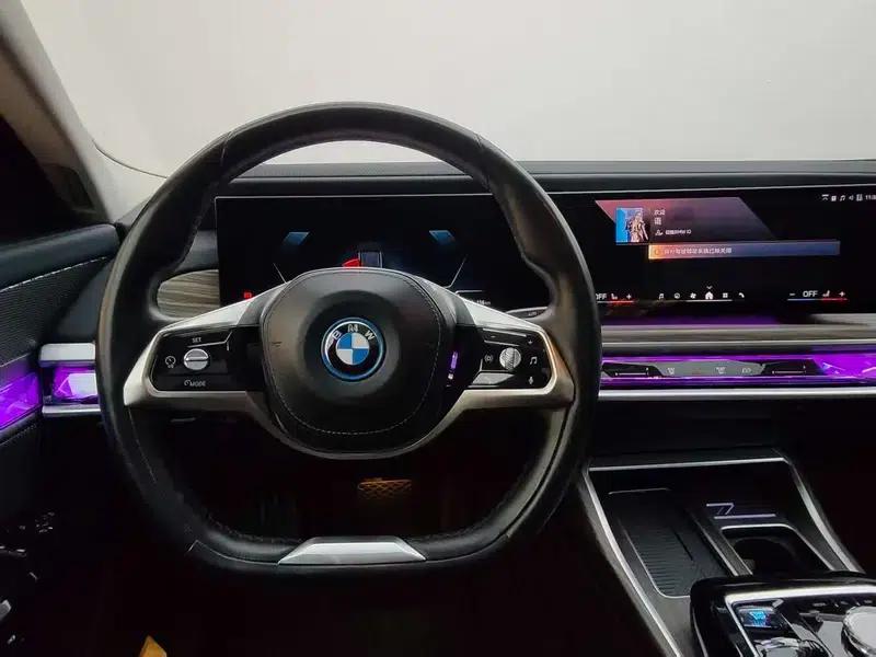 BMW i7 2023 eDrive50L Leading Luxury Package — миниатюра 12