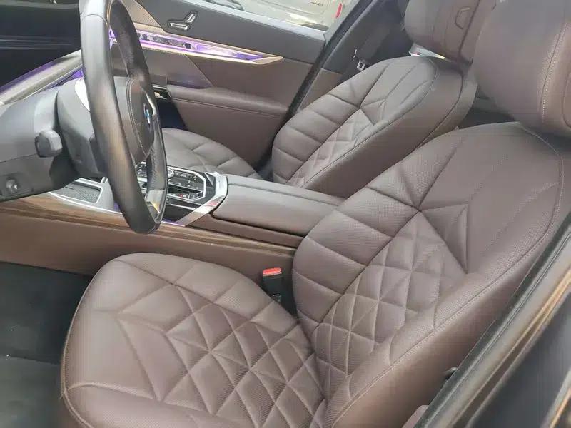 BMW i7 2023 eDrive50L Leading Luxury Package — миниатюра 15