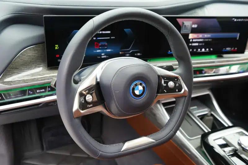 BMW i7 2023 xDrive60L Luxury Package — миниатюра 15