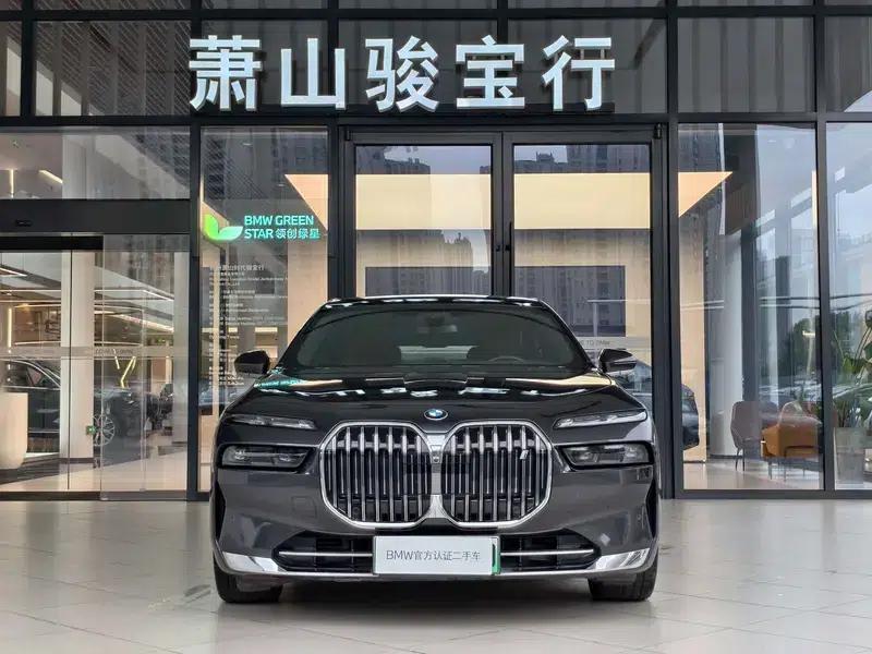 BMW i7 2023 eDrive50L Premium Luxury Package — миниатюра 2