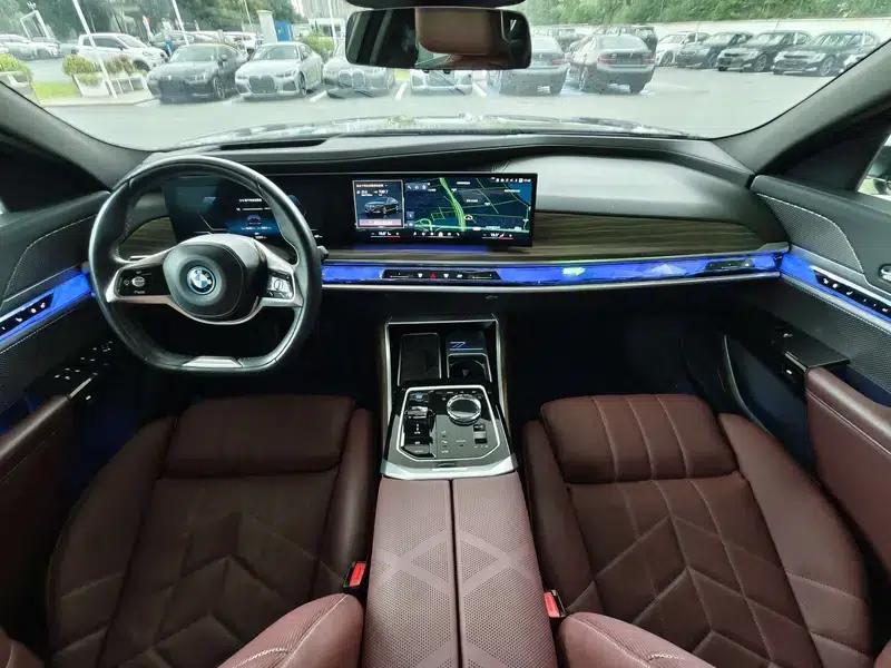 BMW i7 2023 eDrive50L Premium Luxury Package — миниатюра 13