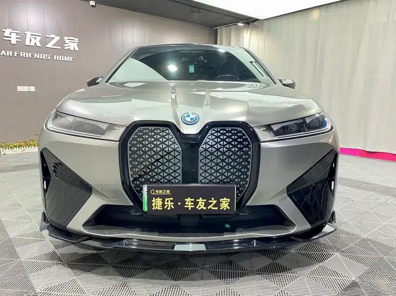 BMW iX 2022 xDrive40 — миниатюра 2