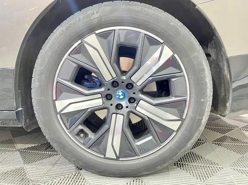 BMW iX 2022 xDrive40 — миниатюра 12