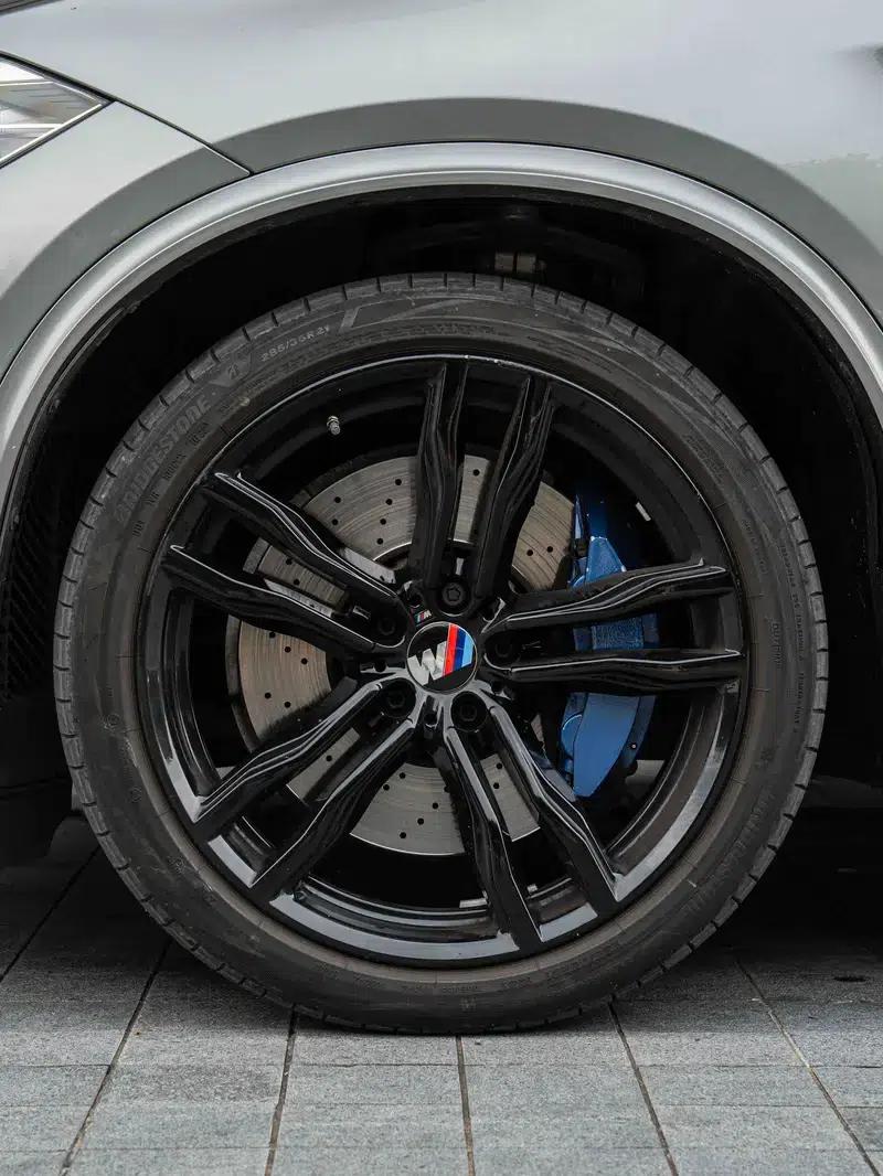 2015 BMW X6 M — миниатюра 10