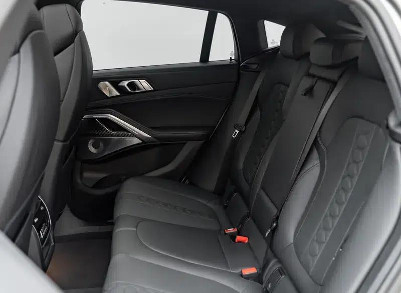 2021 BMW X6 M — миниатюра 18