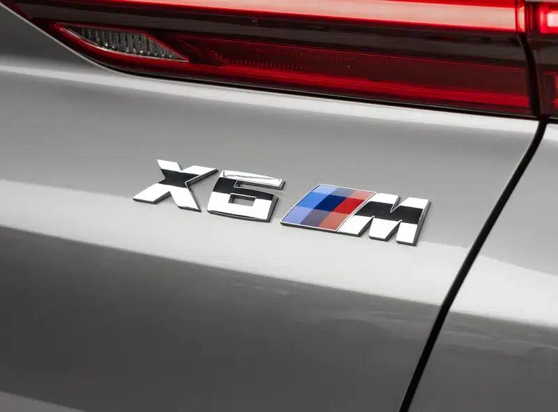 2021 BMW X6 M — миниатюра 10