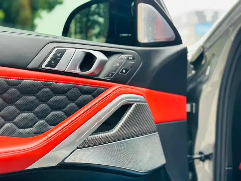 2021 BMW X6 M — миниатюра 10