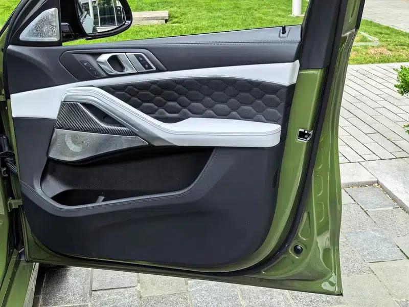 2021 BMW X6 M — миниатюра 22
