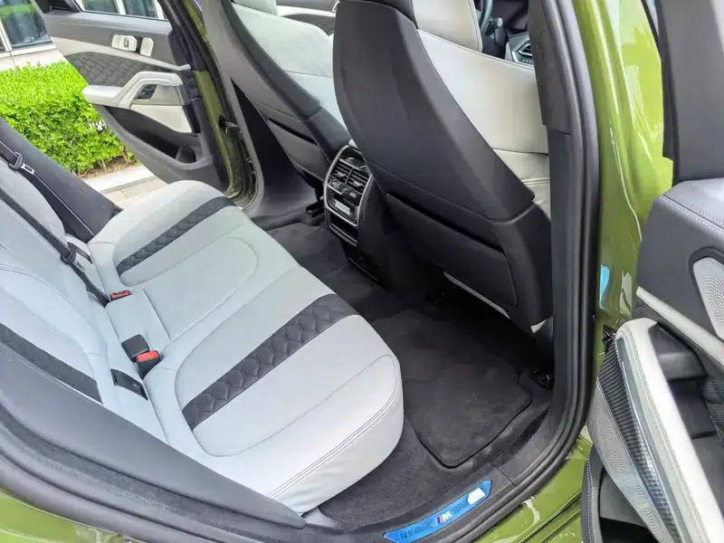 2021 BMW X6 M — миниатюра 23
