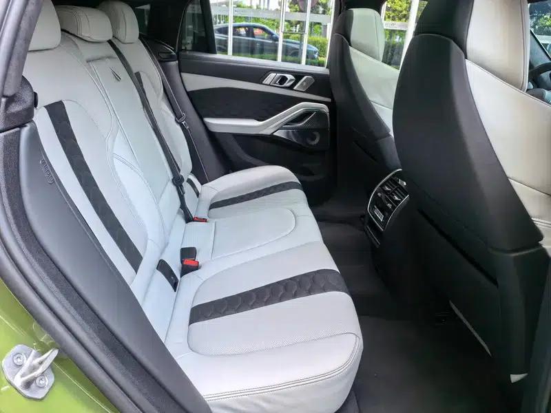 2021 BMW X6 M — миниатюра 50