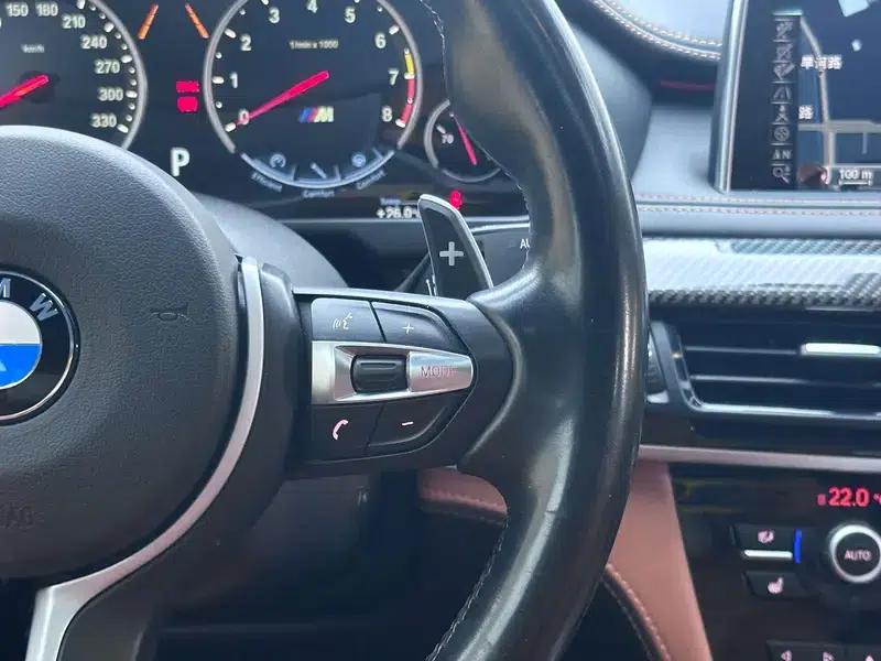 2015 BMW X6 M — миниатюра 15
