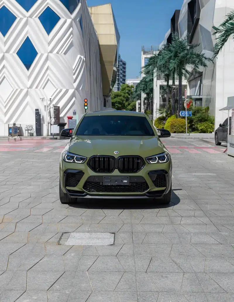 2021 BMW X6 M — миниатюра 2