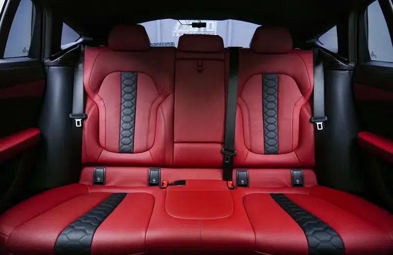 2020 BMW X6 M — миниатюра 25