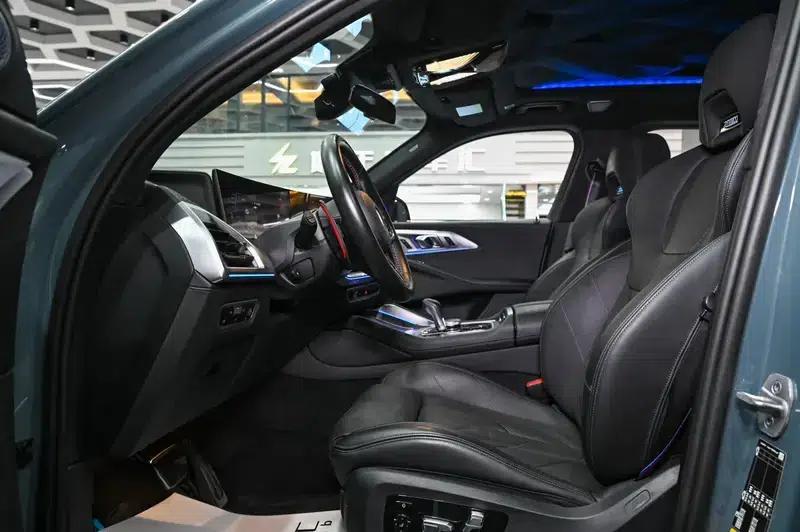 BMW XM 2023 4.4T Standard Edition — миниатюра 13
