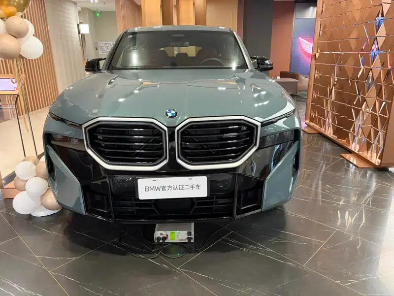 BMW XM 2025 50e Overseas Version — миниатюра 2