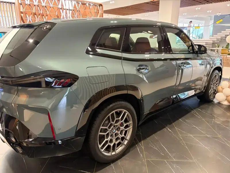 BMW XM 2025 50e Overseas Version — миниатюра 3