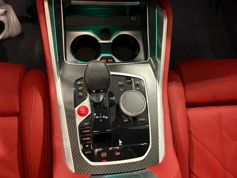 BMW XM 2025 50e Overseas Version — миниатюра 8