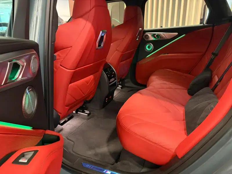 BMW XM 2025 50e Overseas Version — миниатюра 10
