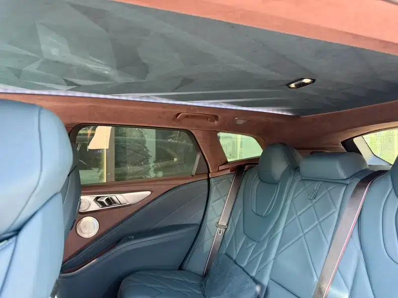 BMW XM 2023 4.4T Standard Edition — миниатюра 26