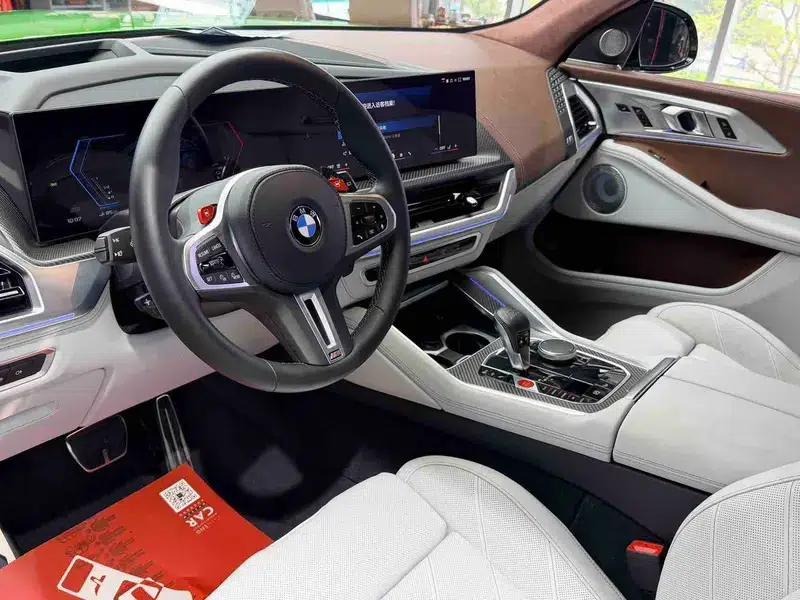 BMW XM 2023 50e — миниатюра 11