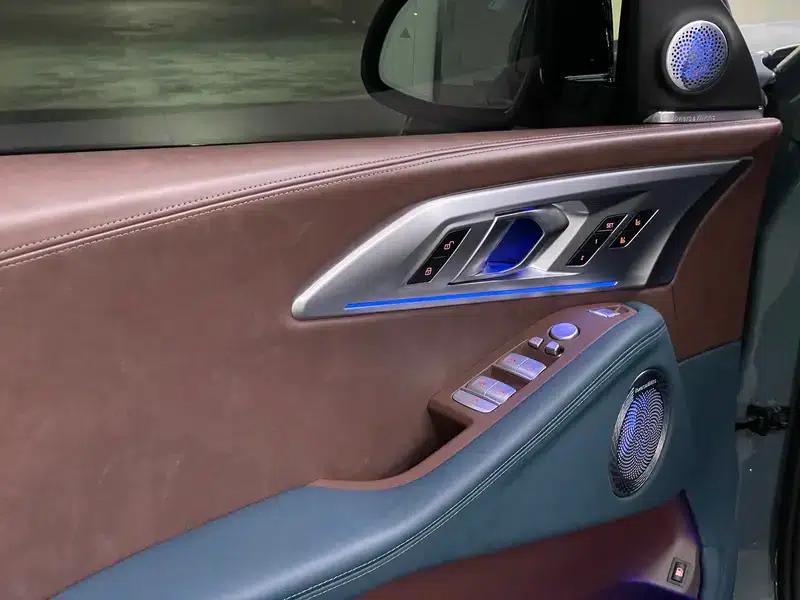 BMW XM 2023 50e — миниатюра 11