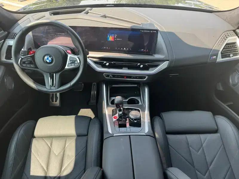 BMW XM 2023 4.4T Standard Edition — миниатюра 6