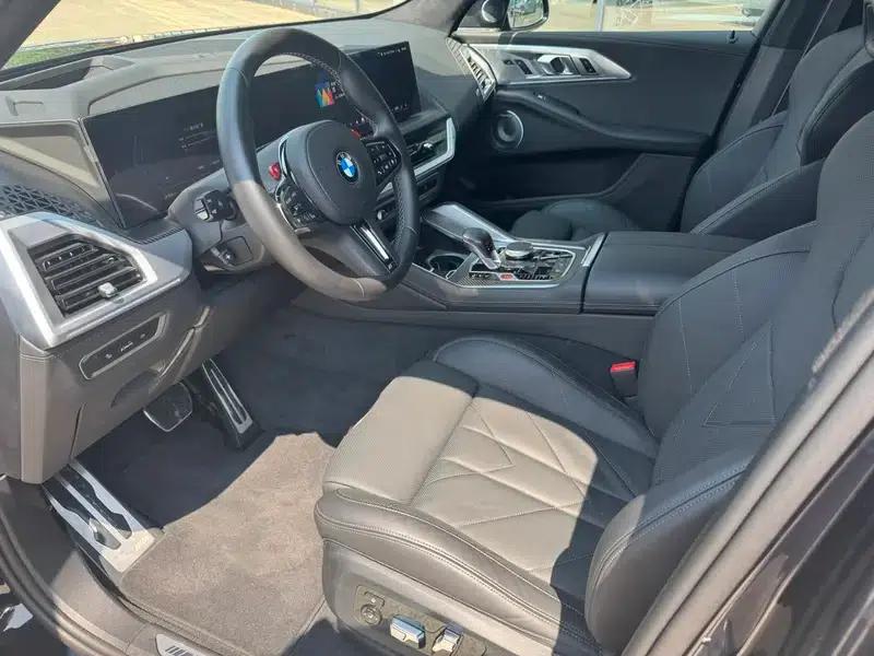 BMW XM 2023 4.4T Standard Edition — миниатюра 9