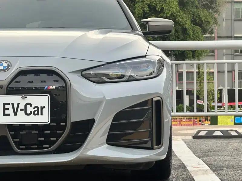 BMW i4 2022 M50 — миниатюра 11